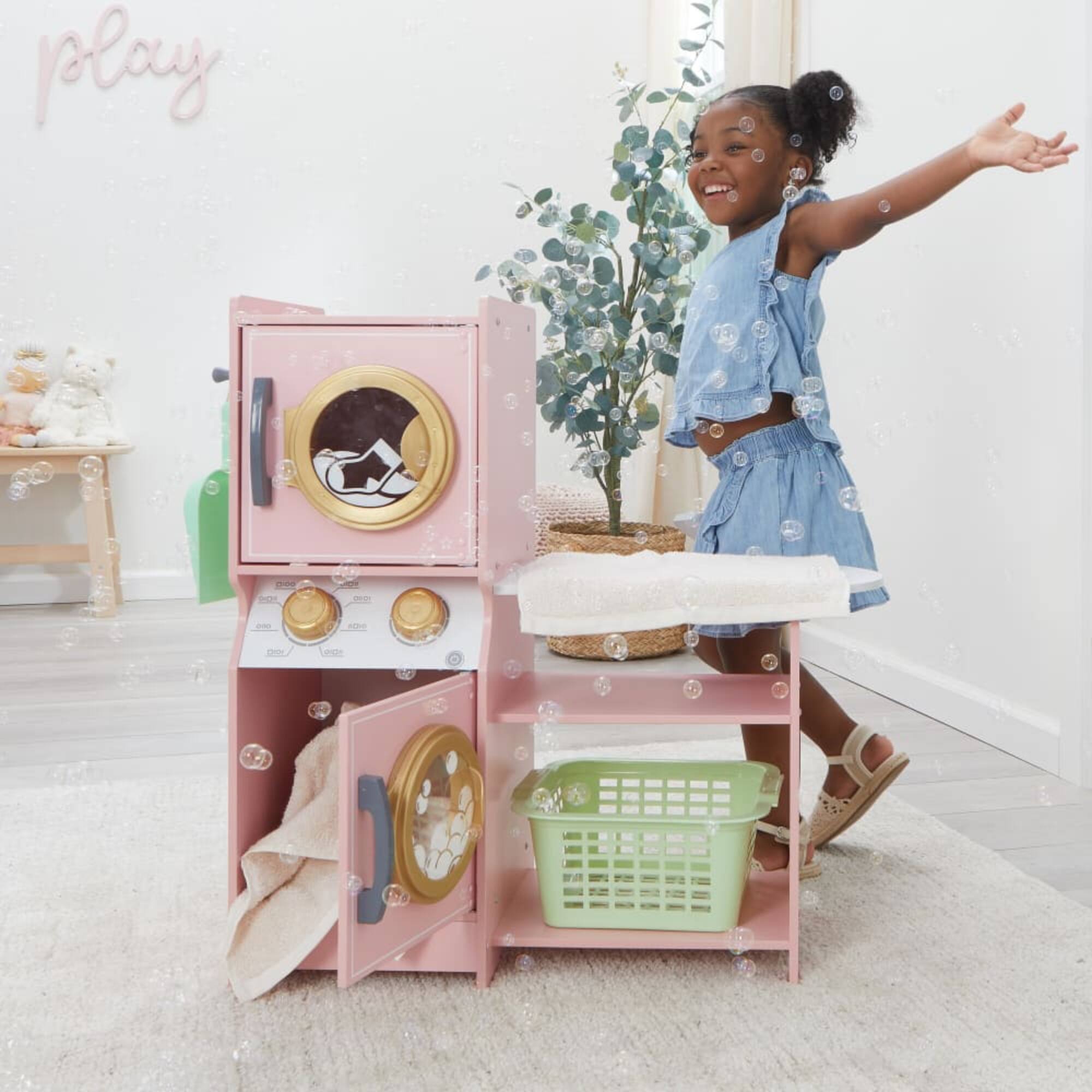 KidKraft Wooden Laundry Play Set with Stacking Washer & Dryer Toy & 4 Accessories